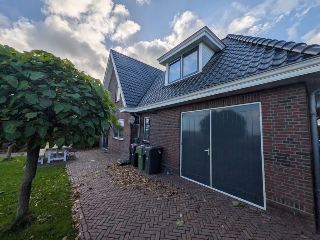 Vrijstaande woning met garage